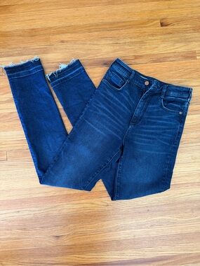 Pilcro Dark Blue High-Rise Skinny Jeans with Frayed Hem